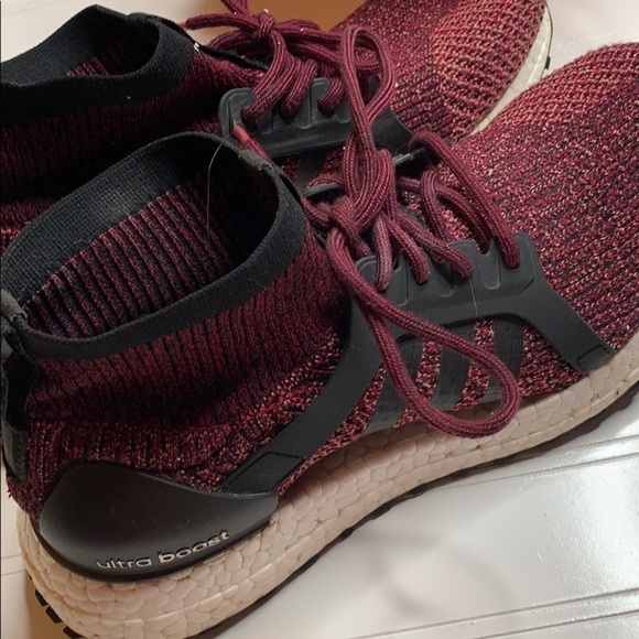 Addias Women’s Ultra Boost X Ruby Black Sz 8.5. SNK0276E - Picture 3 of 11